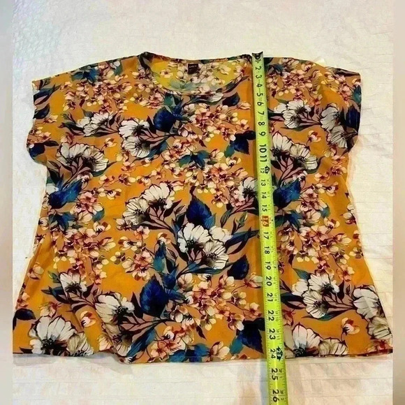 Women's Shein Floral Top size Large - Picture 2 of 7
